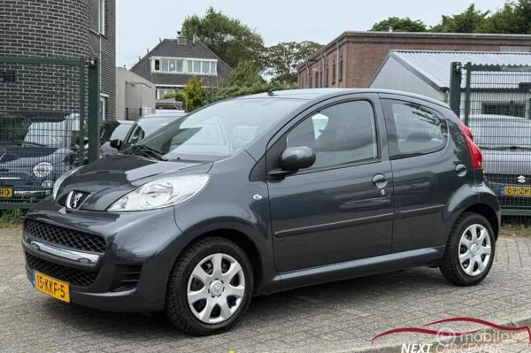 Peugeot 107 (2010) — foto 1