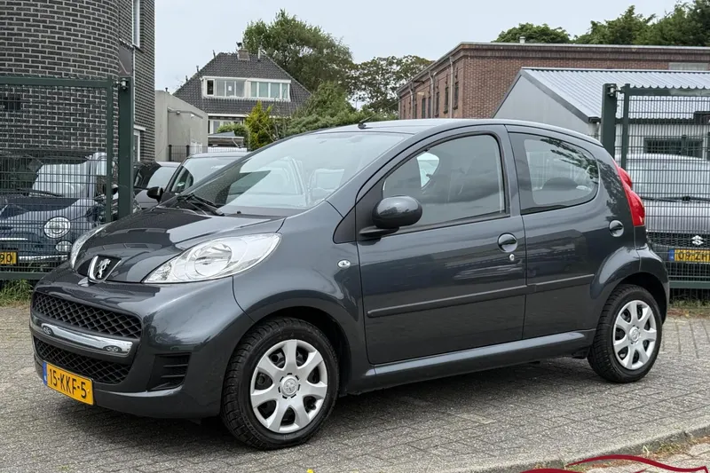 Peugeot 107 (2010)