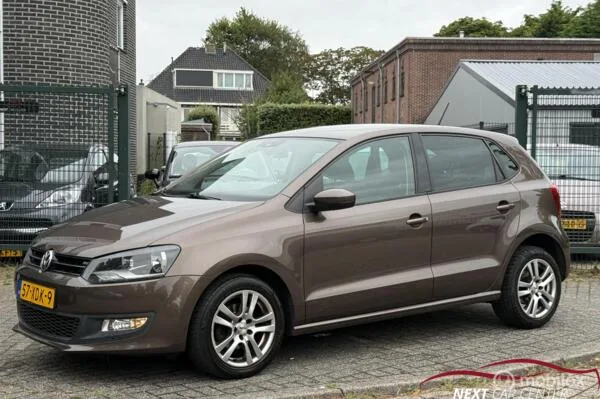 Volkswagen Polo (2012) — foto 1
