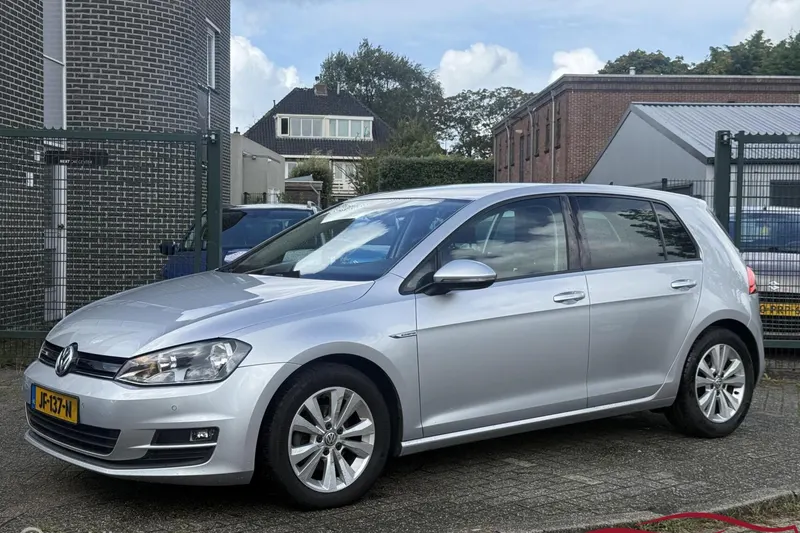 Volkswagen Golf (2016)