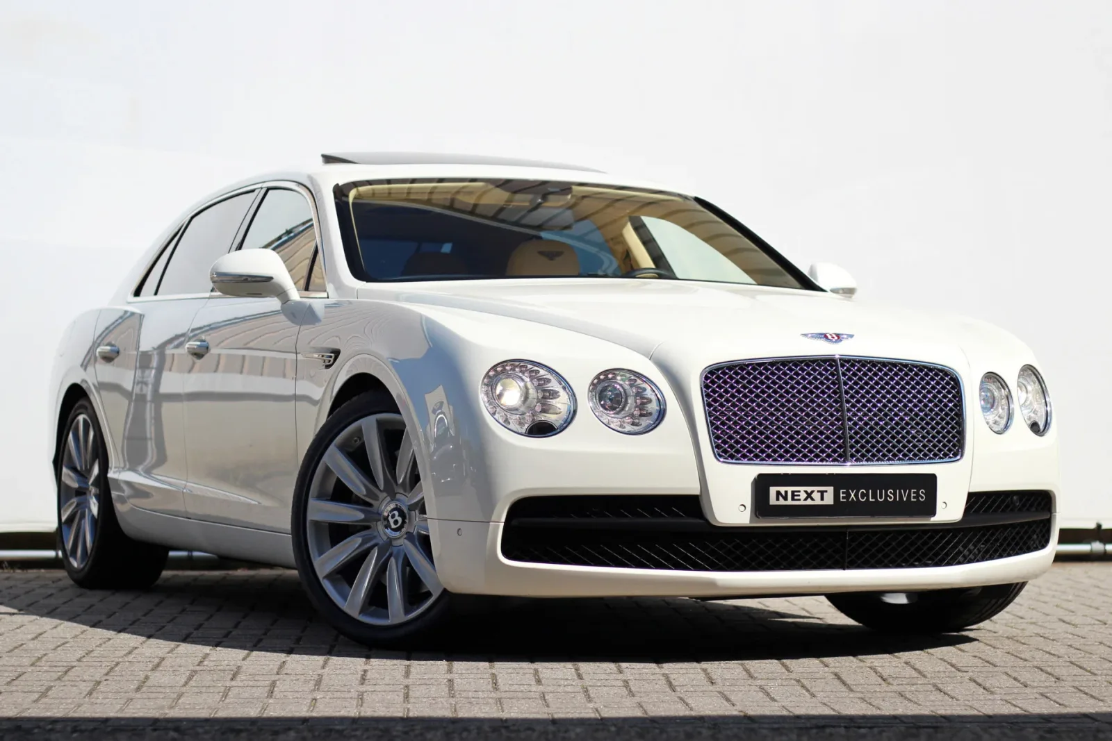 Bentley Flying Spur (2014) — foto 1