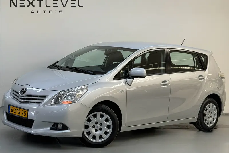 Toyota Verso (2009)