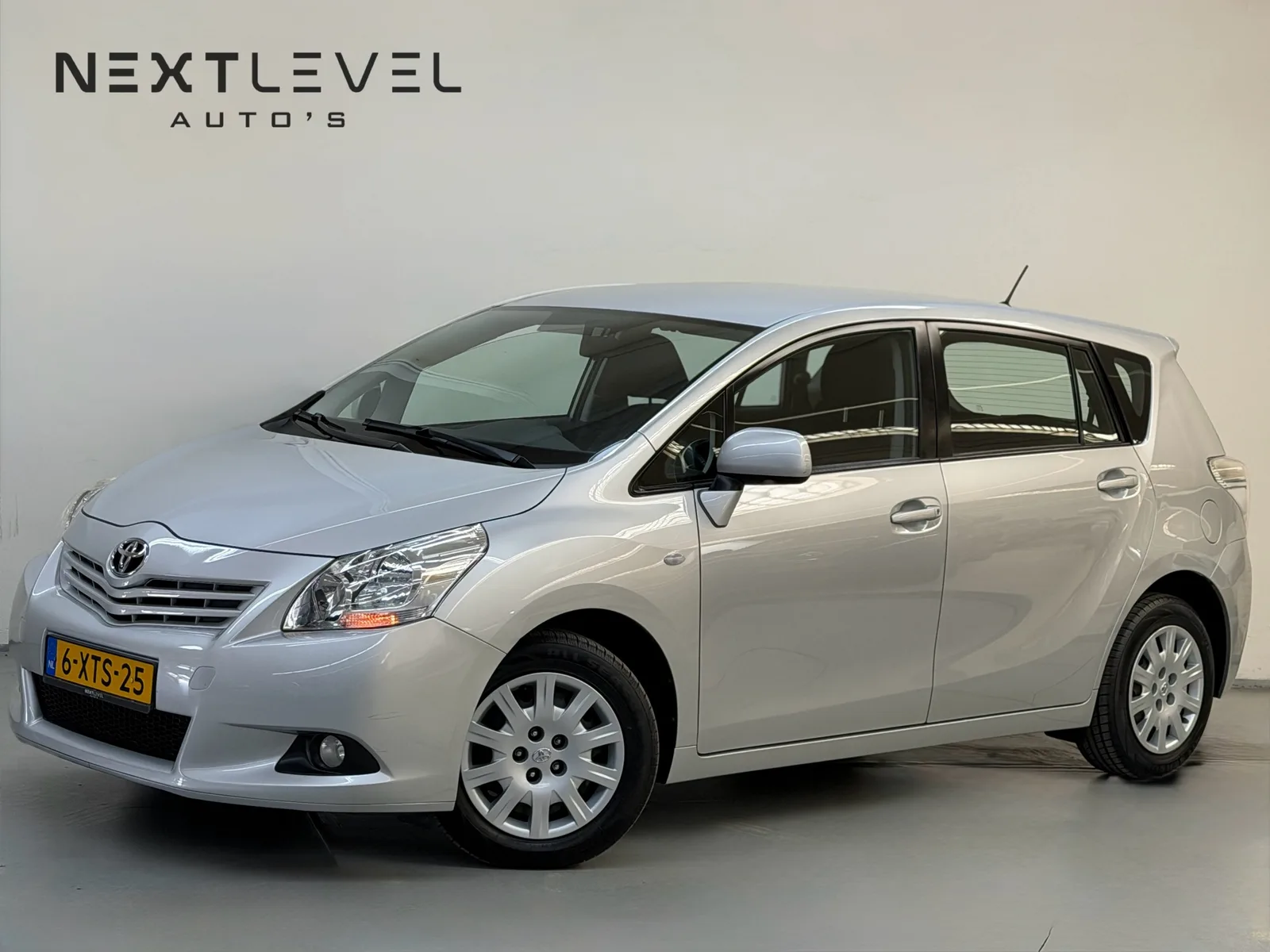 Toyota Verso (2009) — foto 1