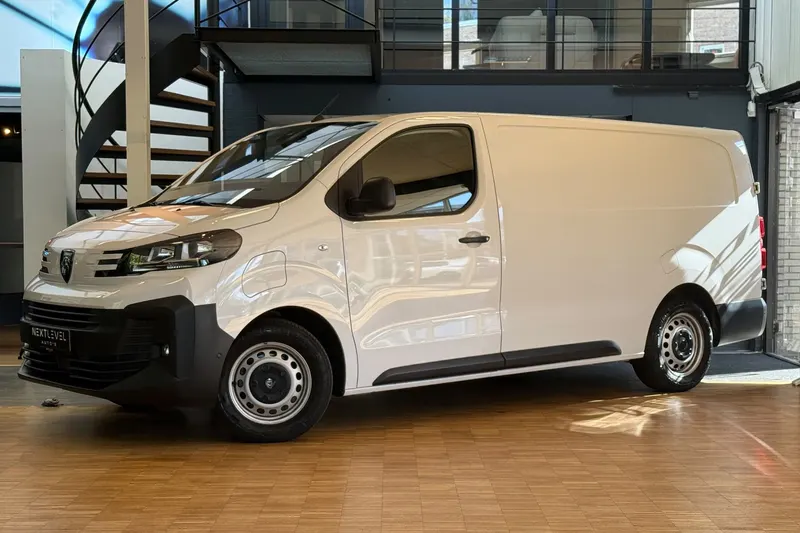 Peugeot e-Expert (2025)
