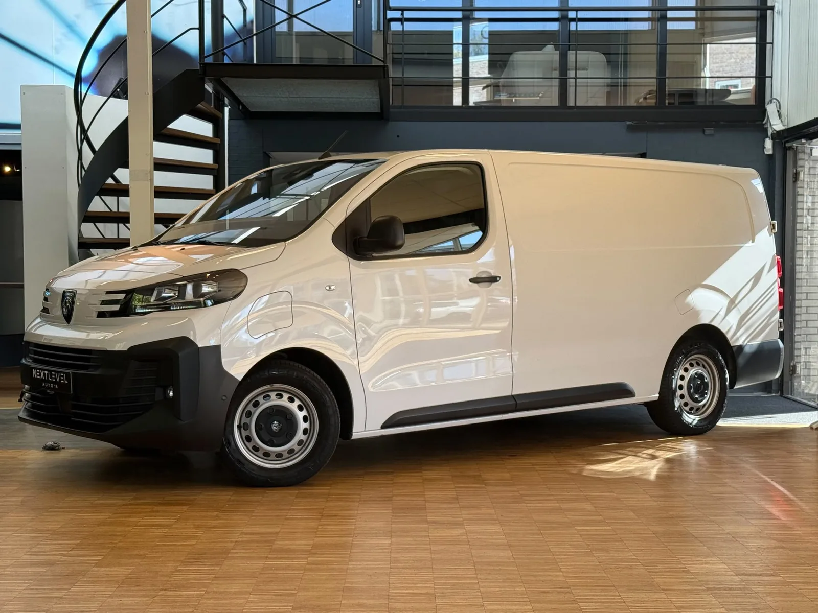Peugeot e-Expert (2025) — foto 1
