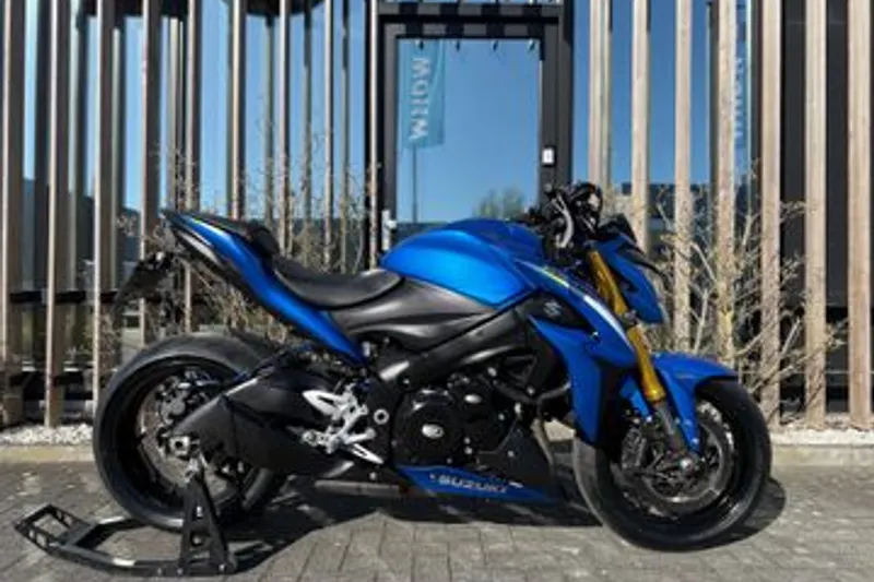 Suzuki GSX-S1000 (2015)