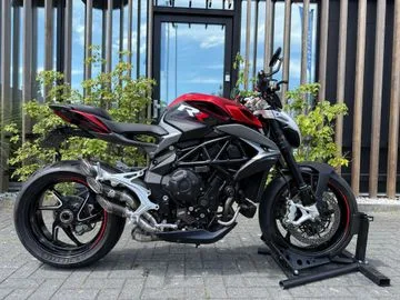 MV Agusta Brutale 800 (2018) — foto 1