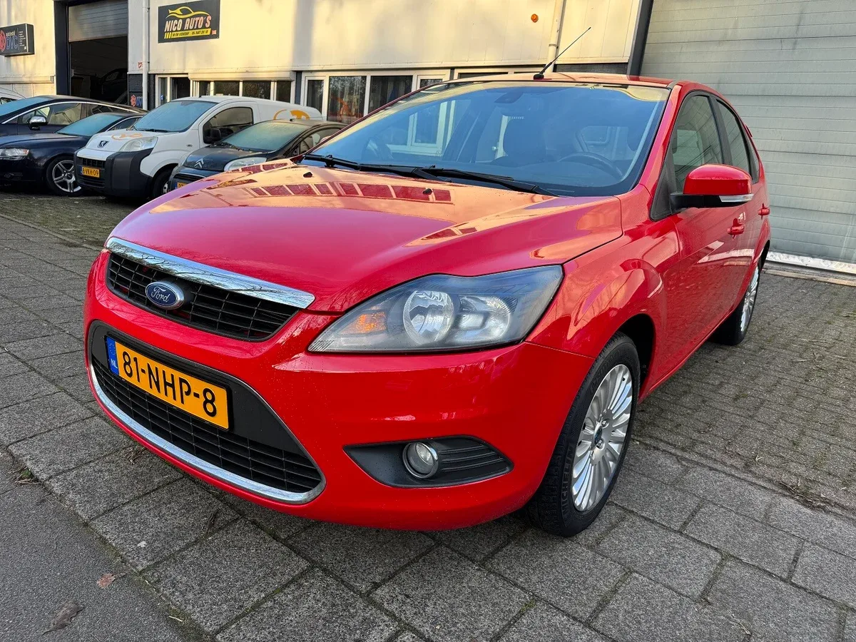 Ford Focus (2010) — foto 1