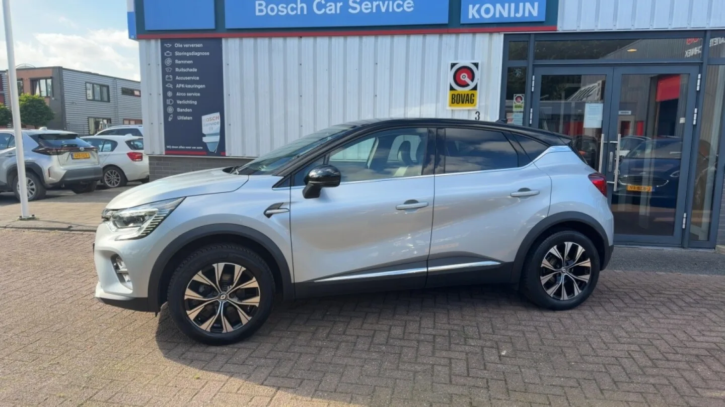 Renault Captur (2022) — foto 1