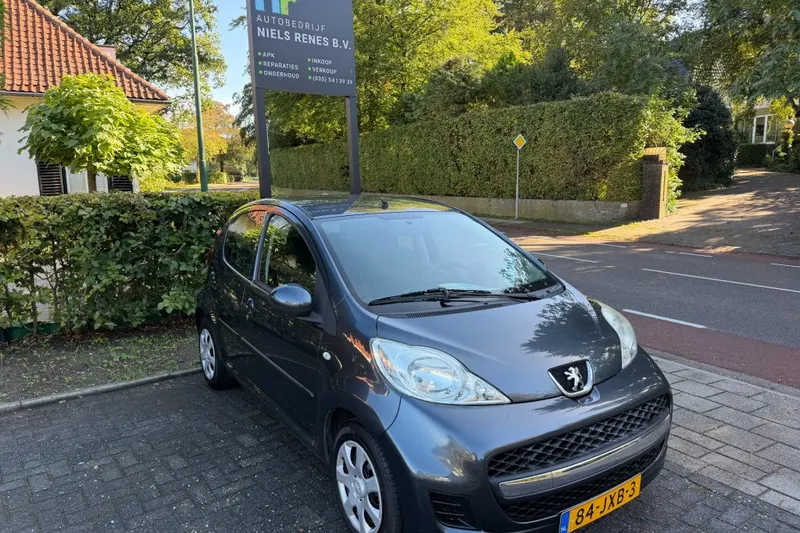 Peugeot 107 (2009)