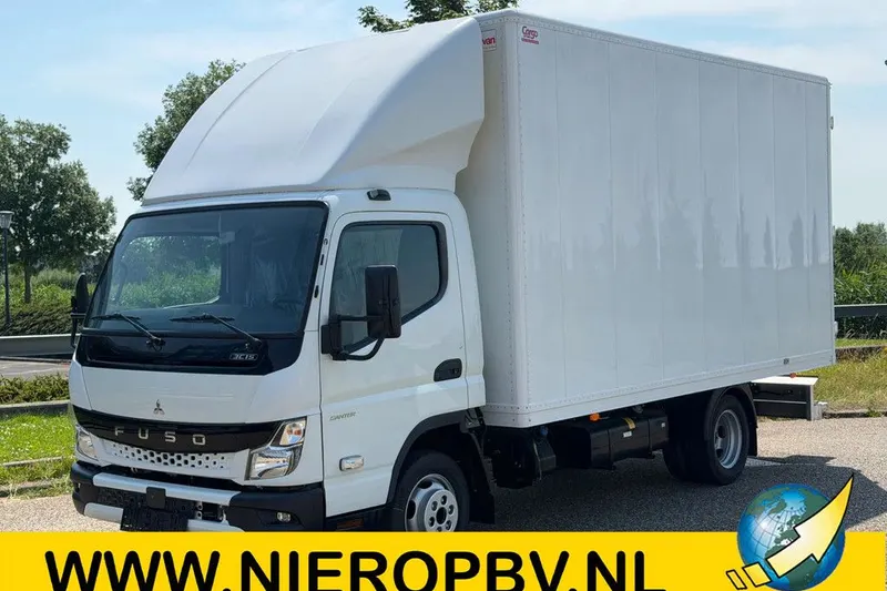 FUSO Canter 3C15 Bakwagen Airco Trekhaak 3-Zits NIEUW BPM VRIJ 5X OP VOORRAAD (2024)