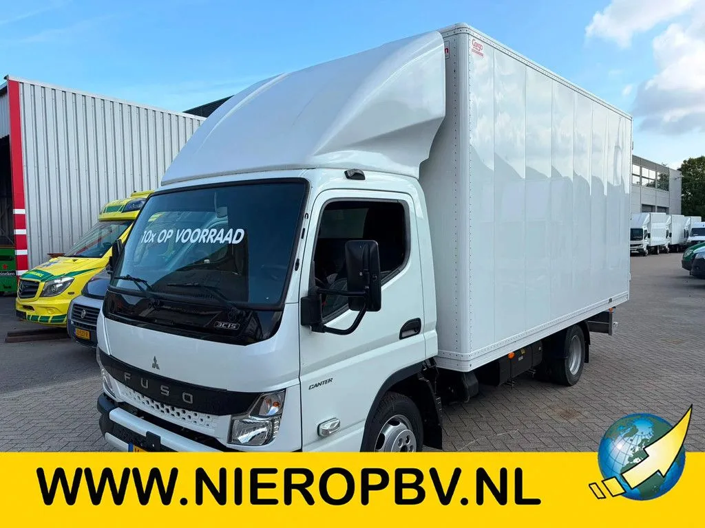 FUSO Canter 3C15 Bakwagen Airco Trekhaak 3-Zits NIEUW BPM VRIJ 5X OP VOORRAAD N1-B-Rijbewijs (2024) — foto 1