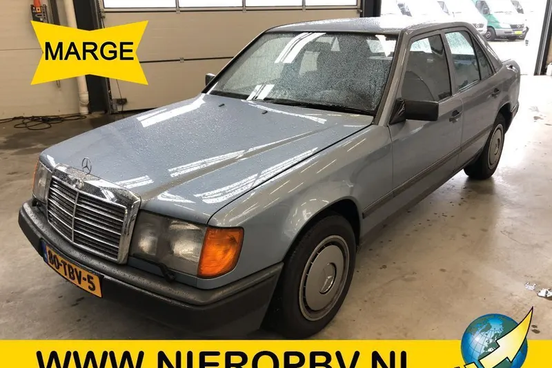 Mercedes-Benz 124type (1985)