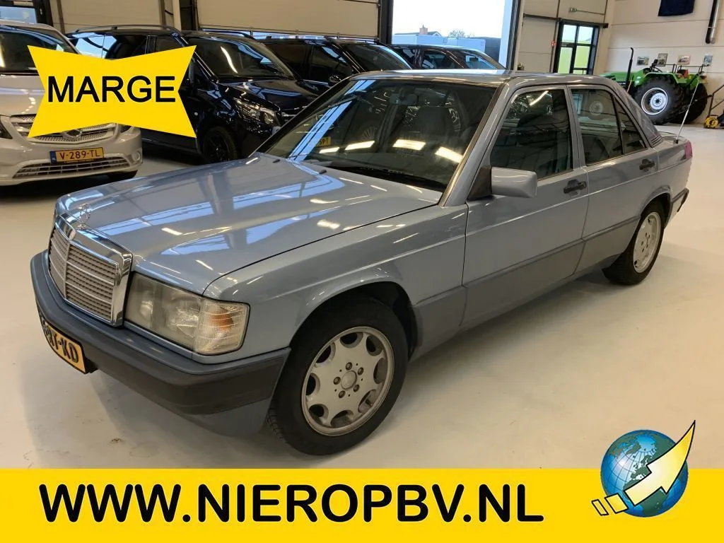 Mercedes-Benz 190E (1991) — foto 1