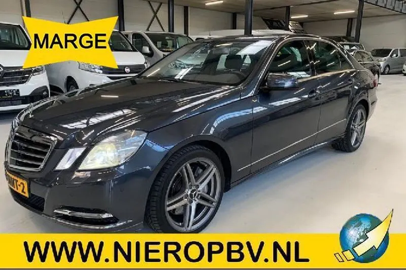 Mercedes-Benz E500 Airco automaat Navi (2010)