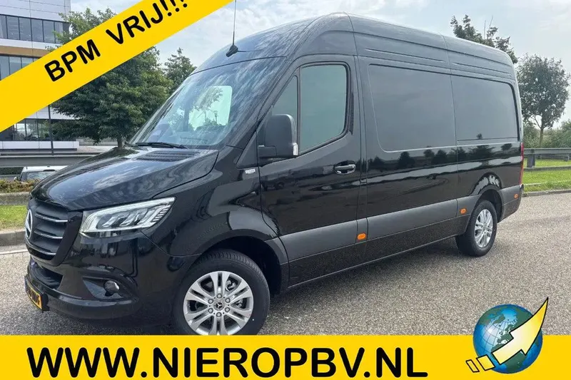 Mercedes-Benz Sprinter (2024)