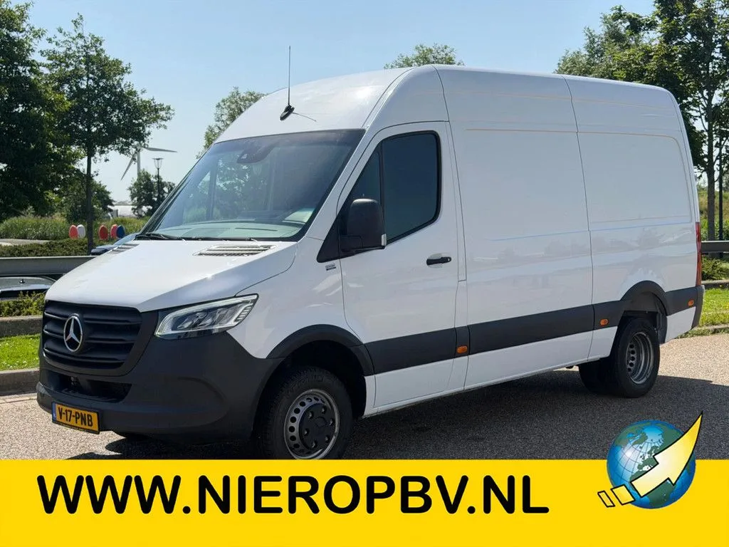 Mercedes-Benz Sprinter (2023) — foto 1