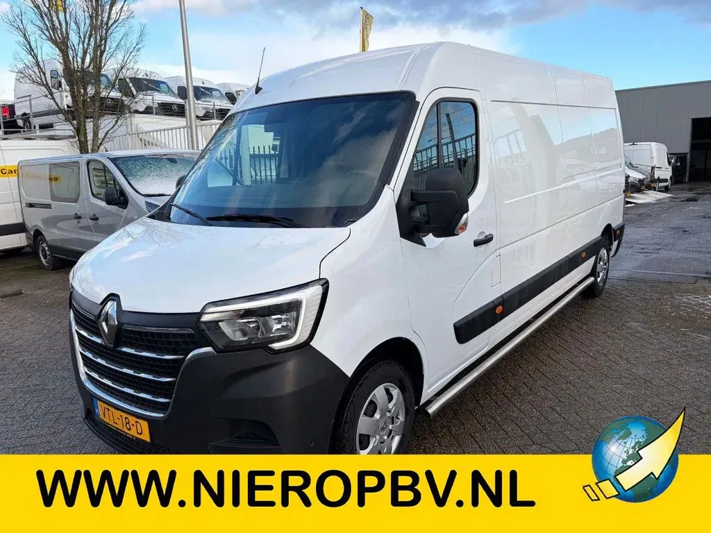 Renault Master (2023) — foto 1