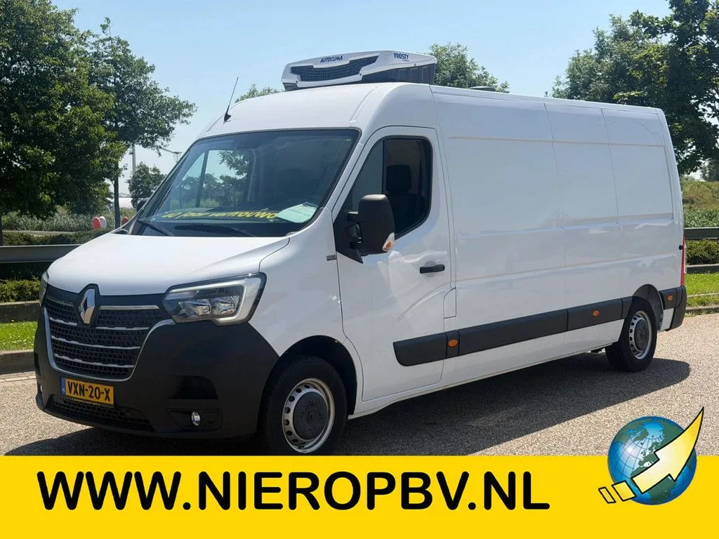 Renault Master (2023) — foto 1
