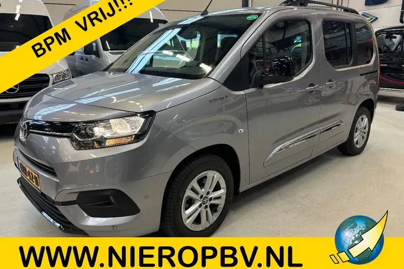 Toyota Proace (2023)