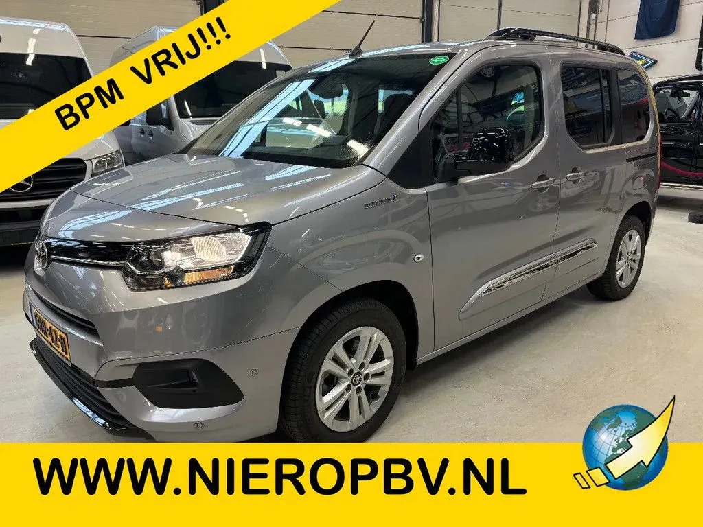 Toyota Proace (2023) — foto 1