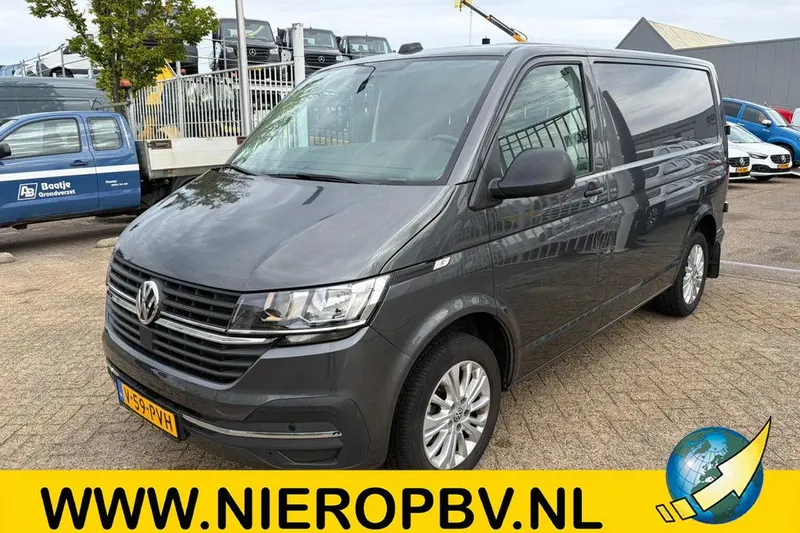 Volkswagen Transporter (2023)
