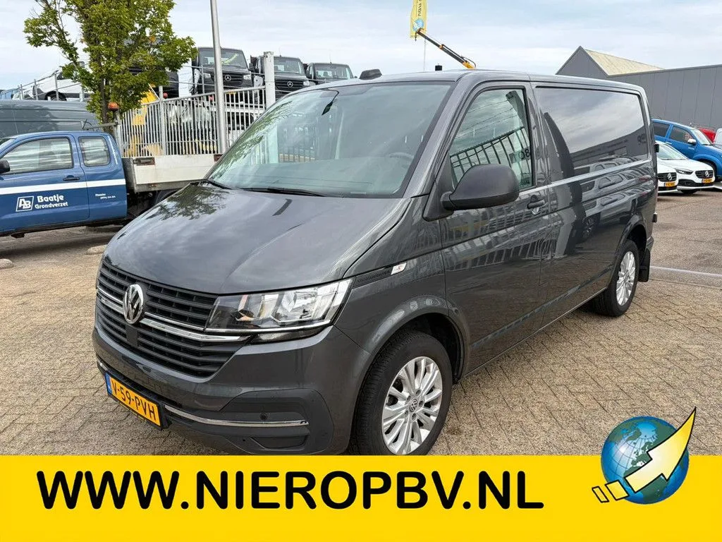 Volkswagen Transporter (2023) — foto 1