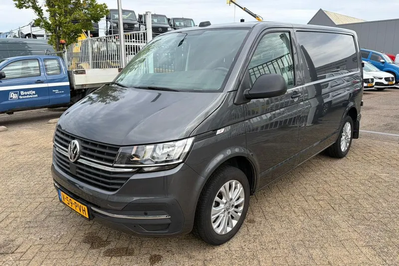 Volkswagen Transporter (2023)