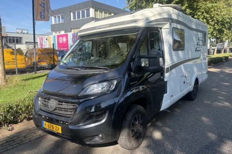 Hymer Exsis-t (2016)