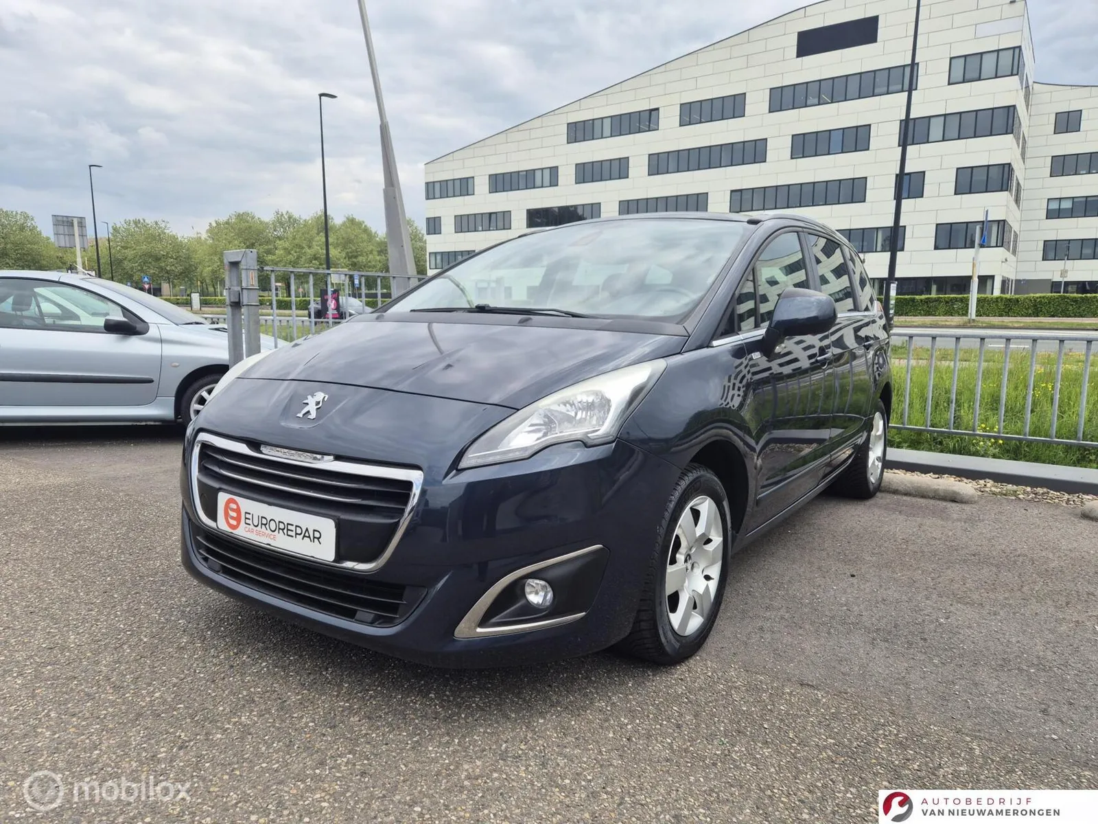 Peugeot 5008 (2016) — foto 1