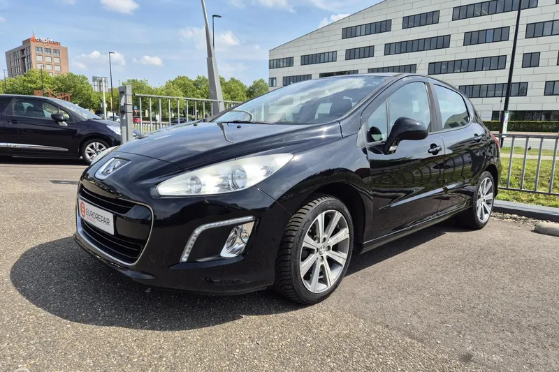 Peugeot 308 (2012)