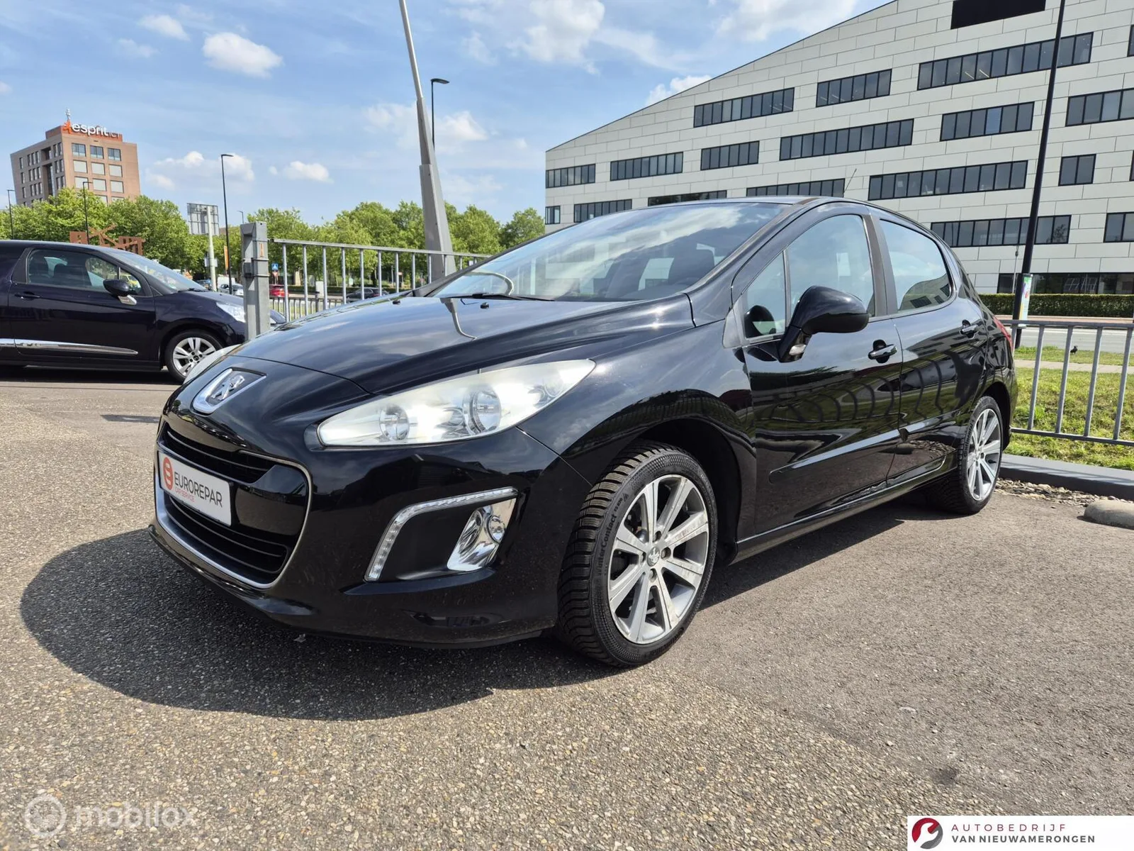 Peugeot 308 (2012) — foto 1
