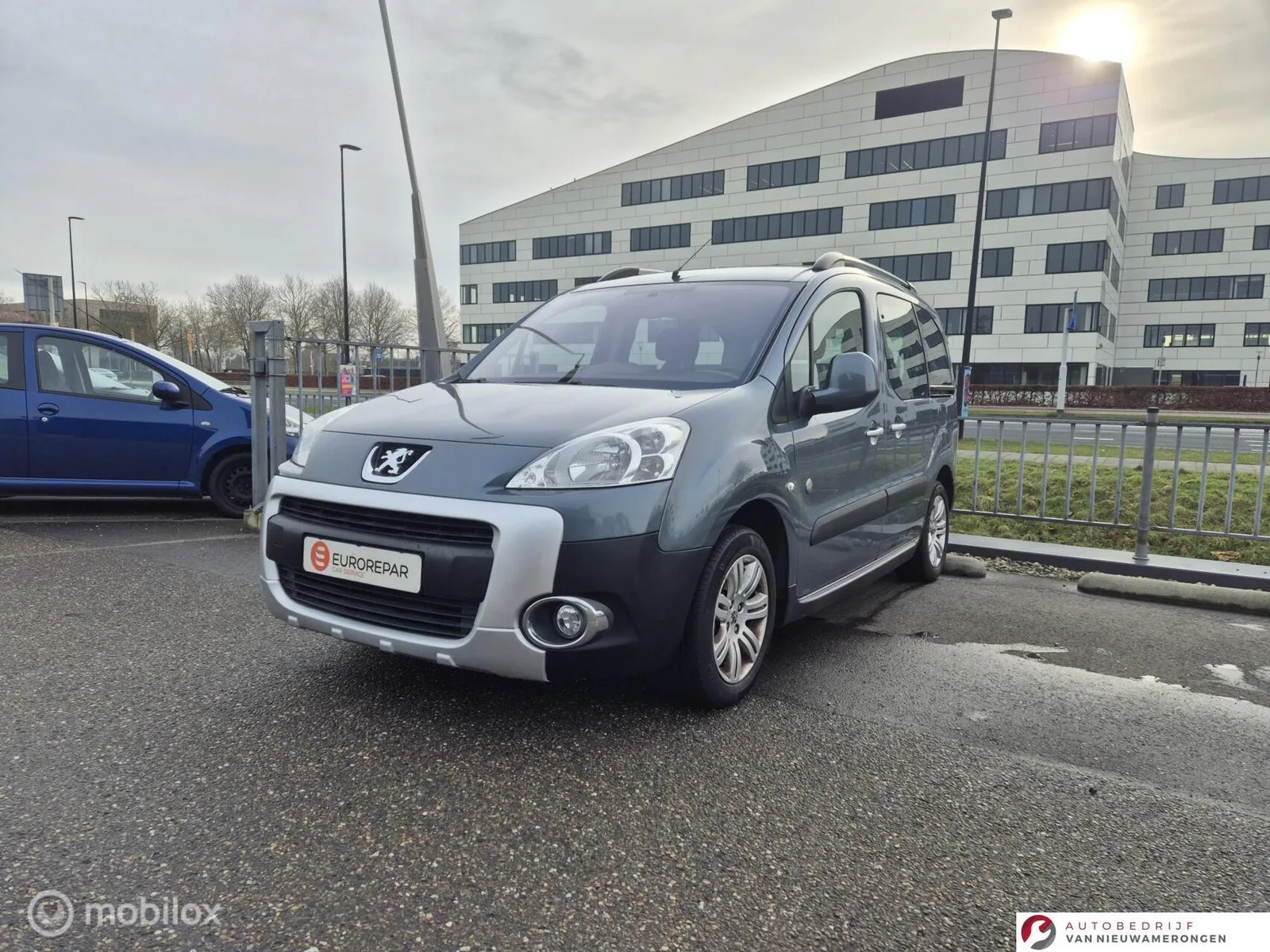 Peugeot Partner (2009) — foto 1