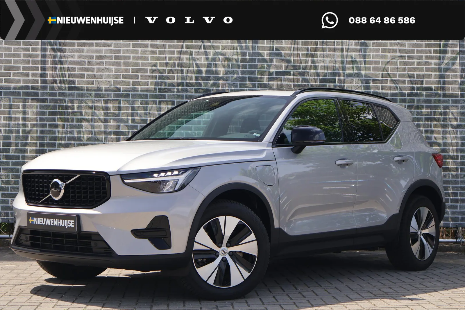 Volvo XC40 (2023) — foto 1