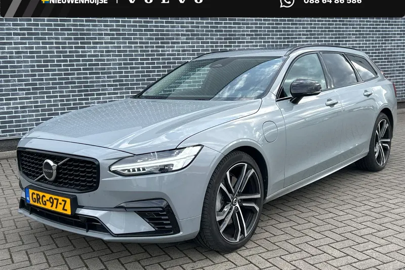 Volvo V90 (2024)