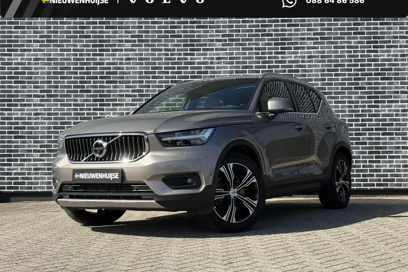 Volvo XC40 (2022)