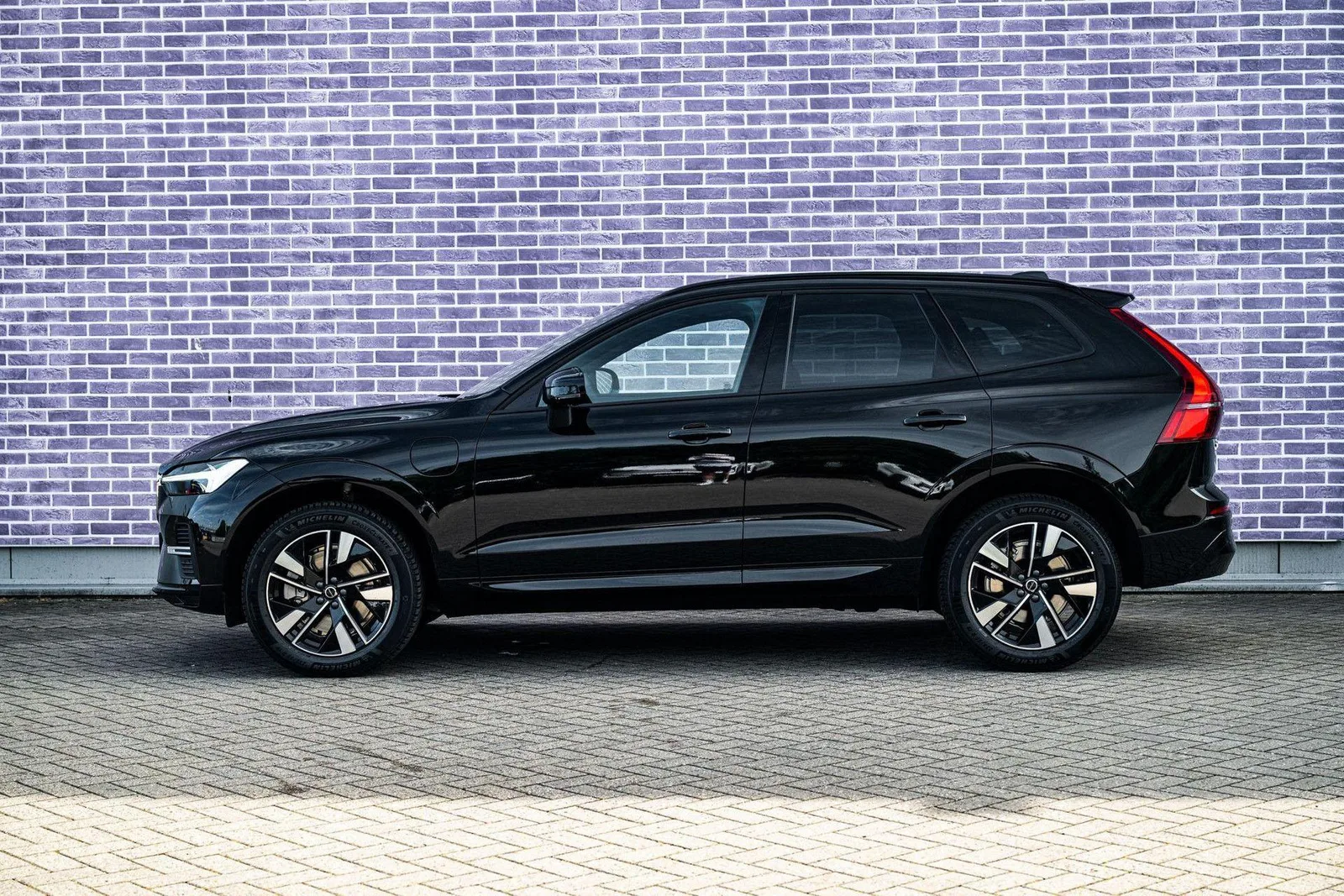 Volvo XC60 (2026) — foto 1