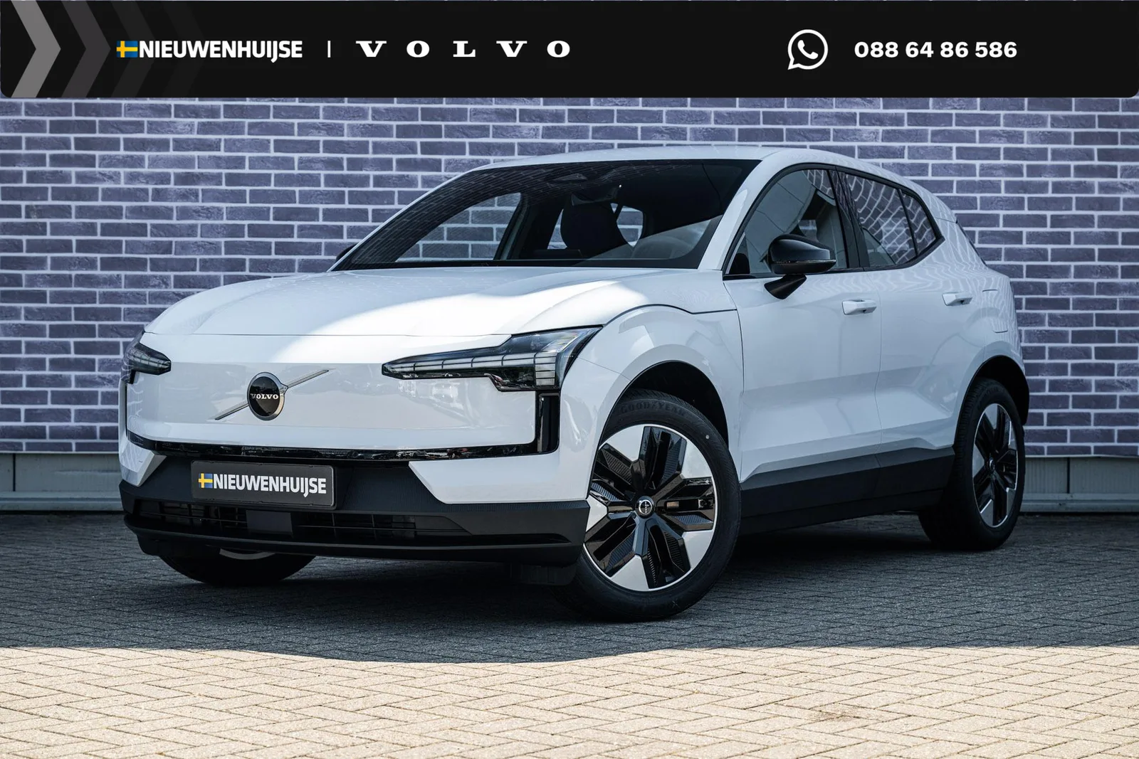 Volvo EX30 (2026) — foto 1