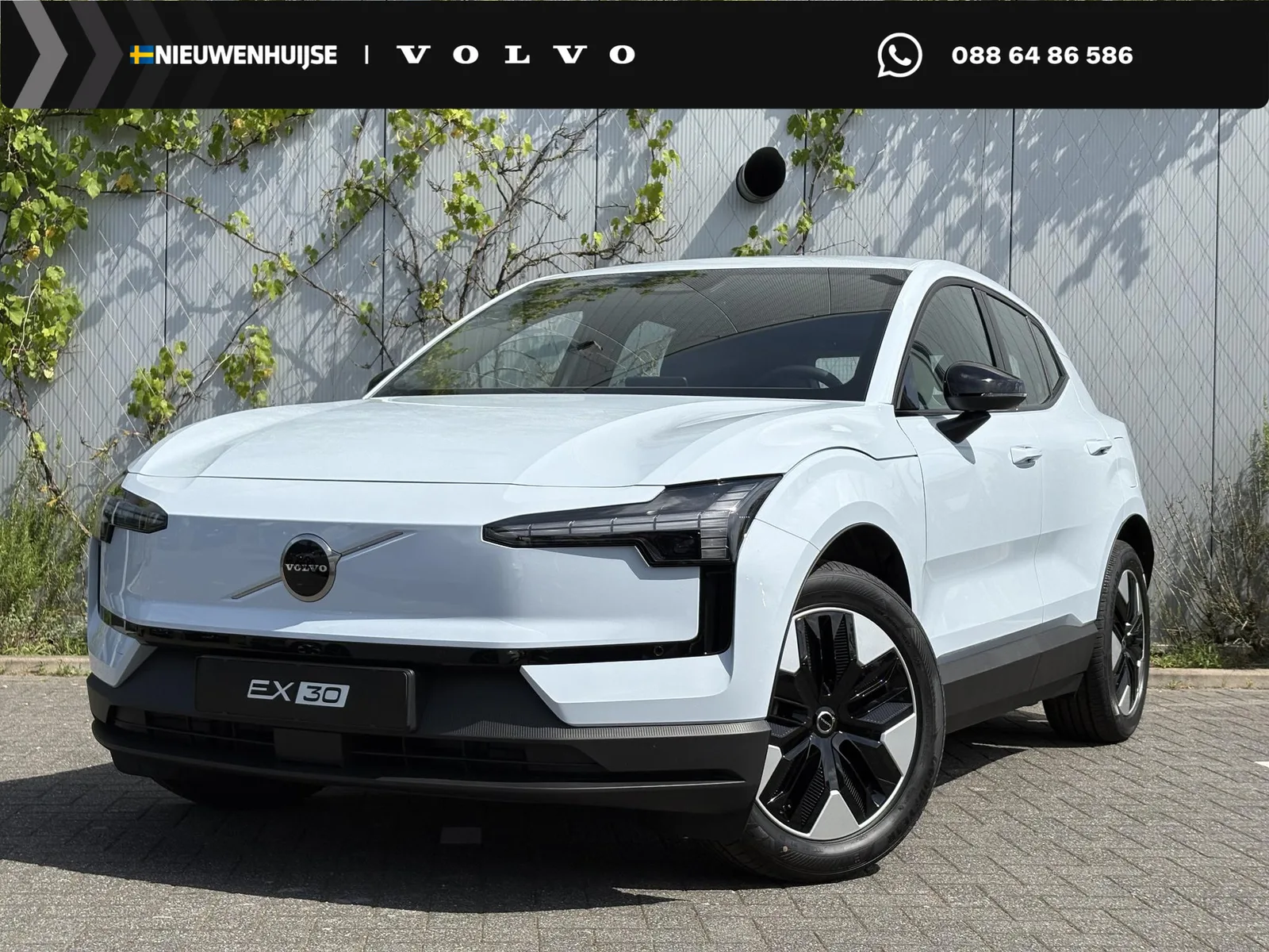 Volvo EX30 (2026) — foto 1