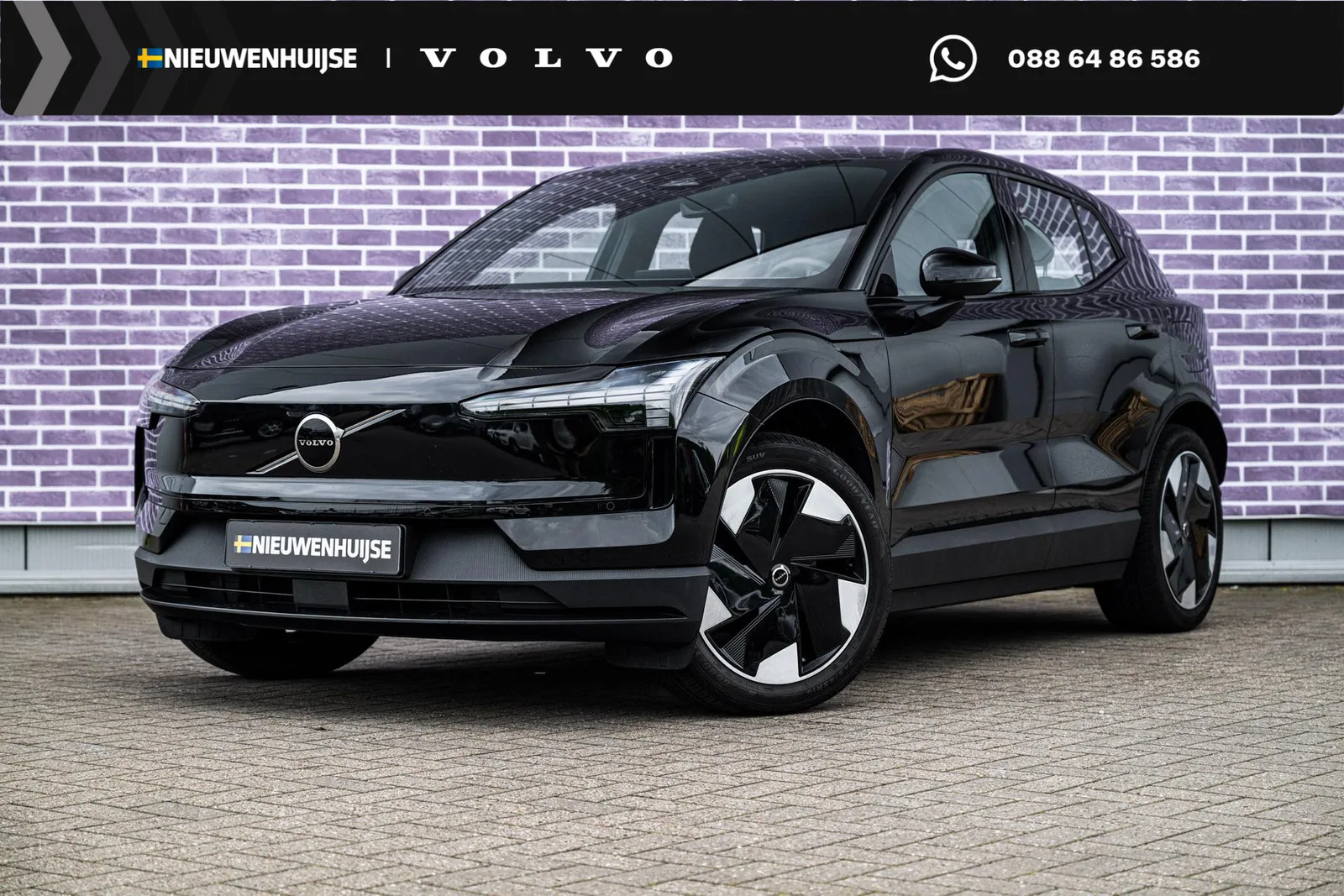 Volvo EX30 (2024) — foto 1