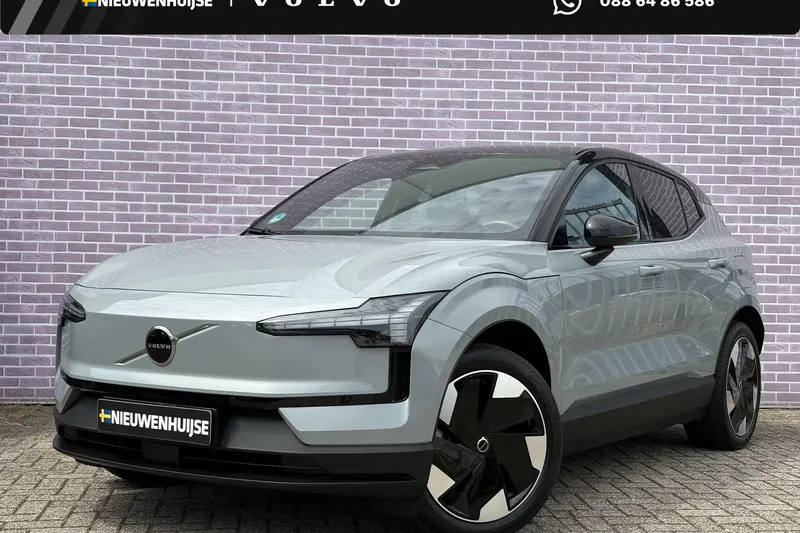 Volvo EX30 (2024)