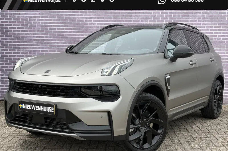 Lynk & Co 01 (2025)