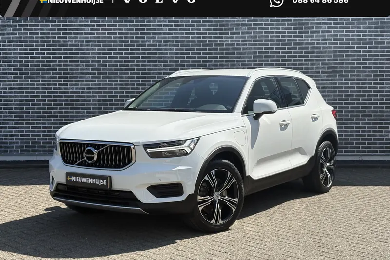 Volvo XC40 (2022)