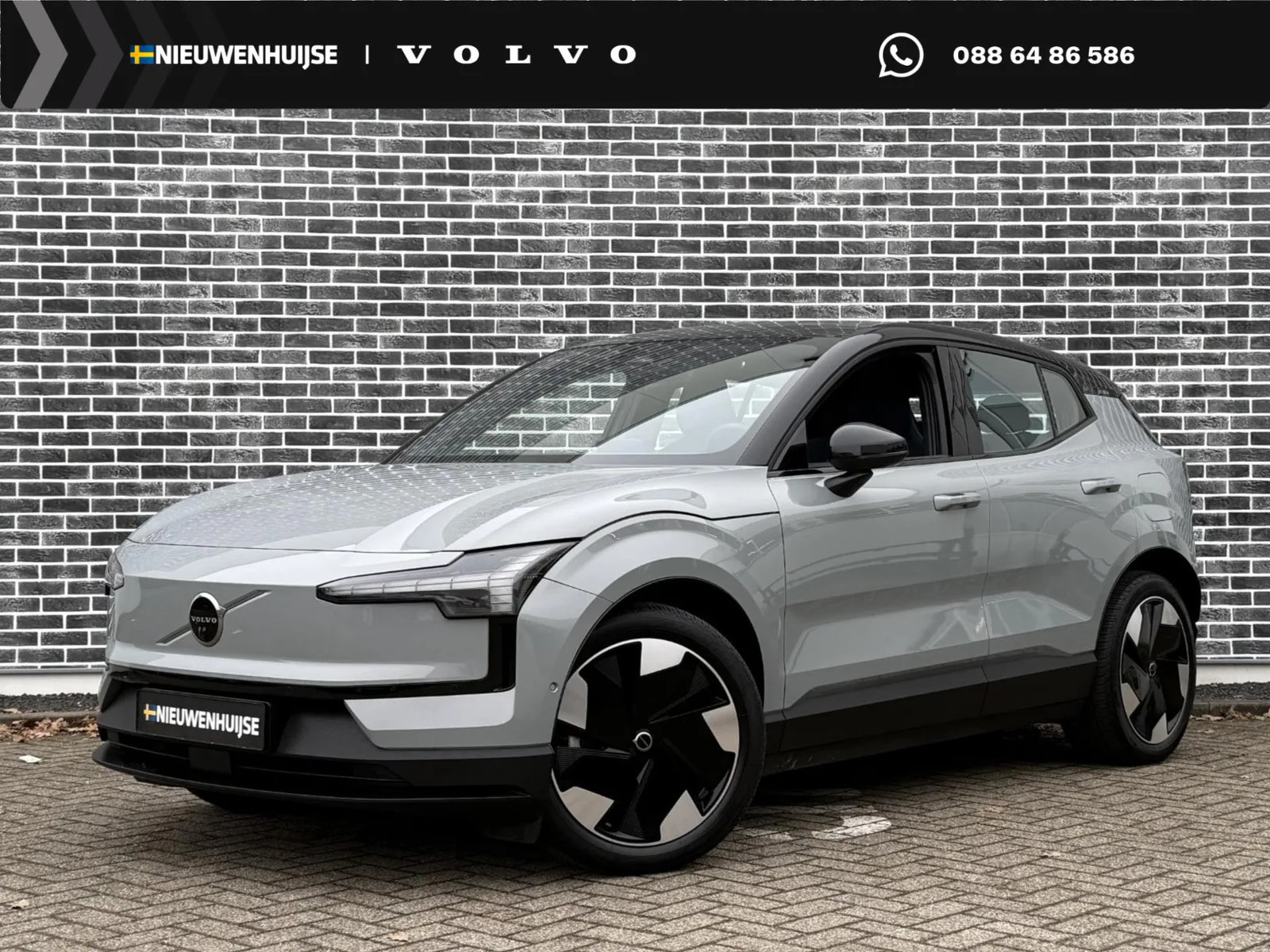 Volvo EX30 (2024) — foto 1