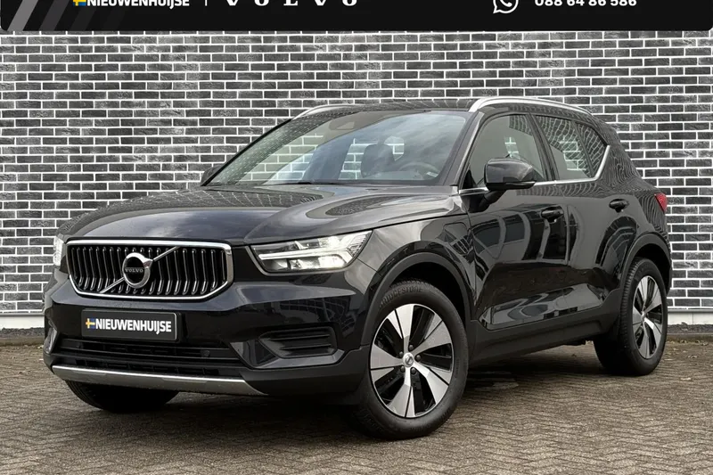 Volvo XC40 (2022)