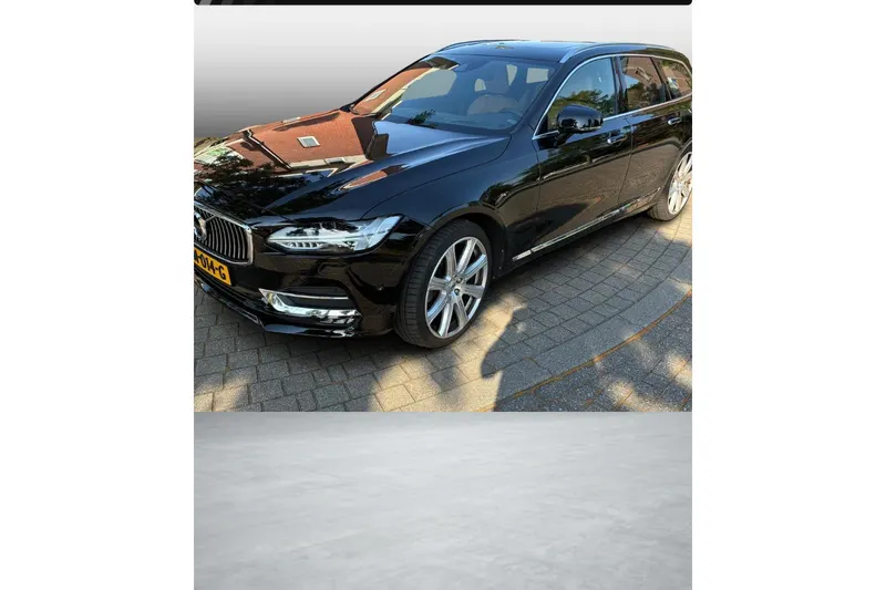 Volvo V90 (2016)