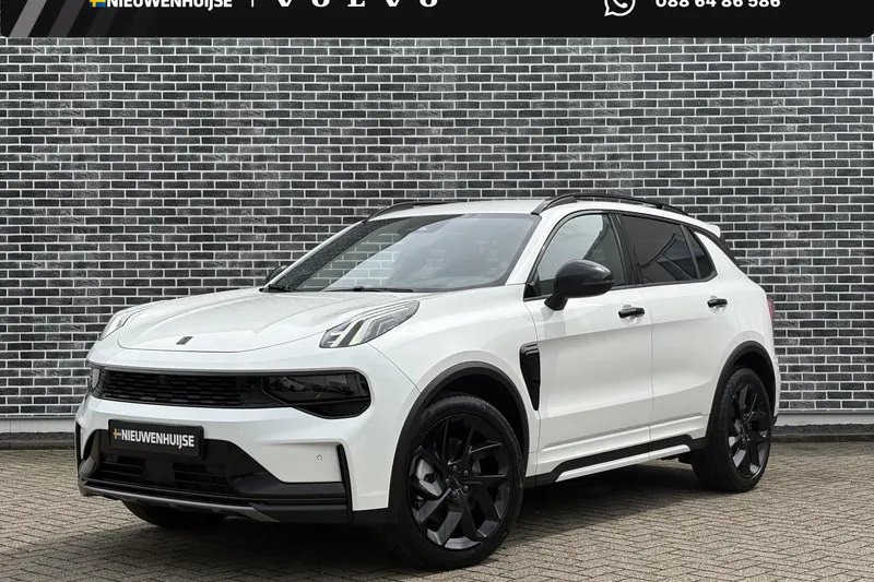 Lynk & Co 01 (2025)