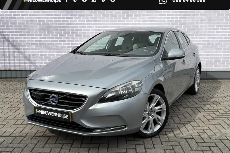 Volvo V40 (2016)