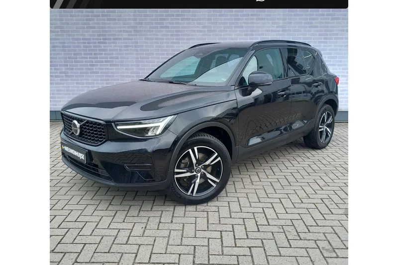 Volvo XC40 (2024)