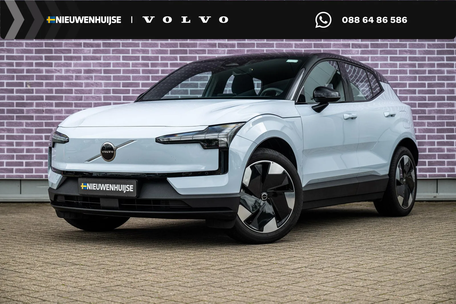 Volvo EX30 (2024) — foto 1